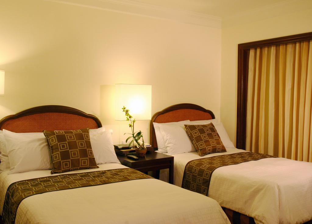 Intercontinental Manila Hotel Makati City Bilik gambar